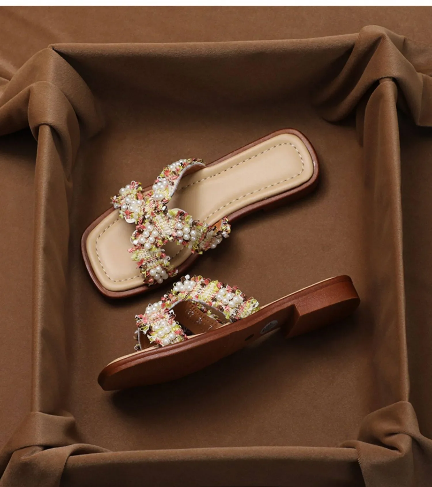 Cala Pearl & Floral Slides - Image 2