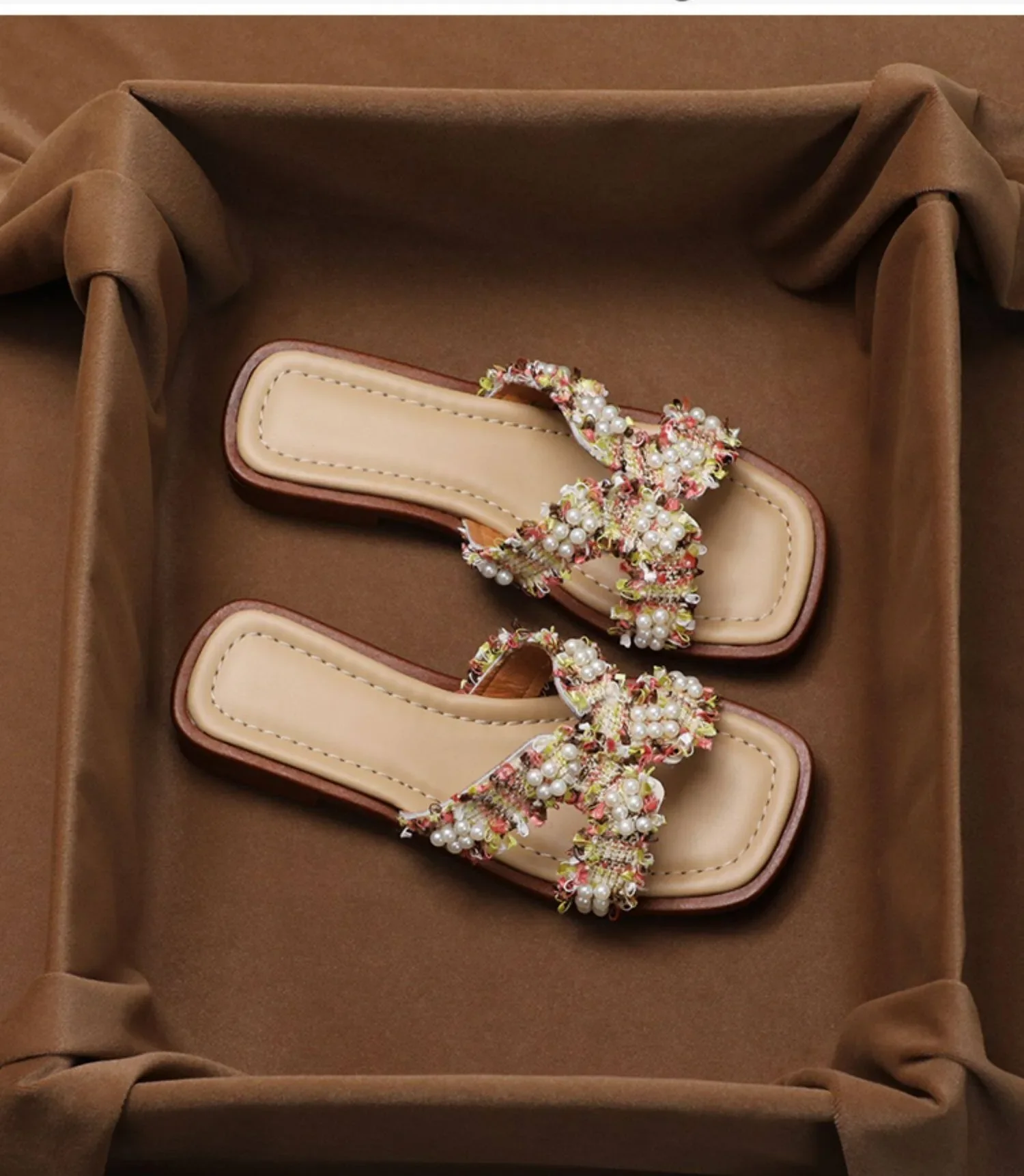 Cala Pearl & Floral Slides - Image 3