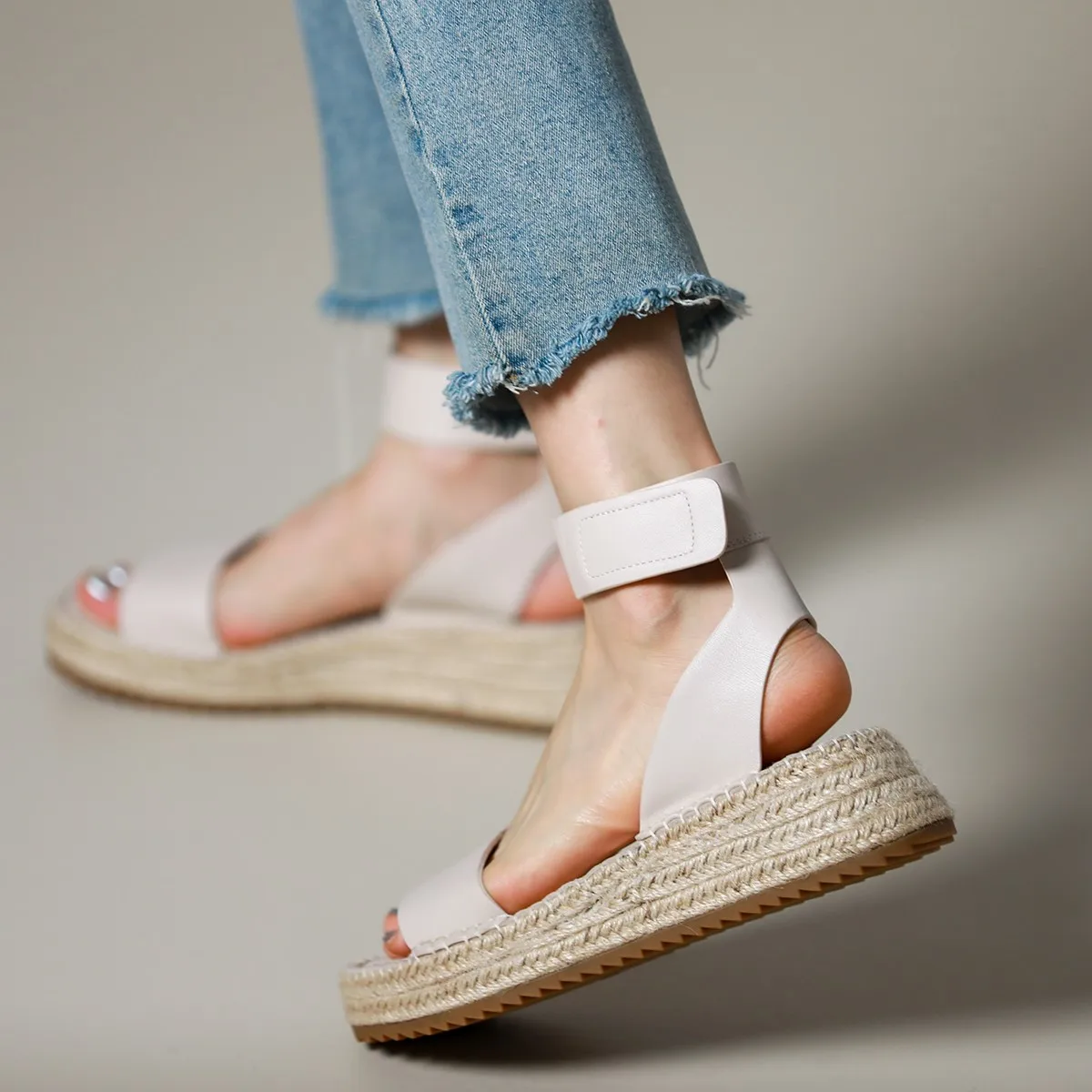 Classic Women's Leather Strap Sandals - Image 11