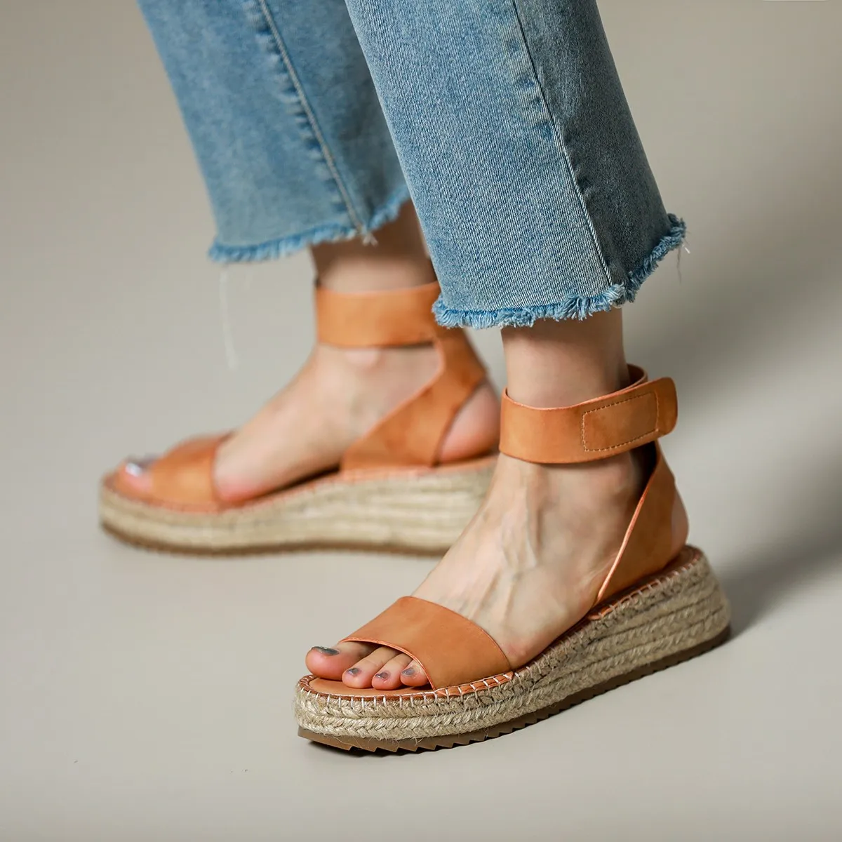 Classic Women's Leather Strap Sandals - Image 8