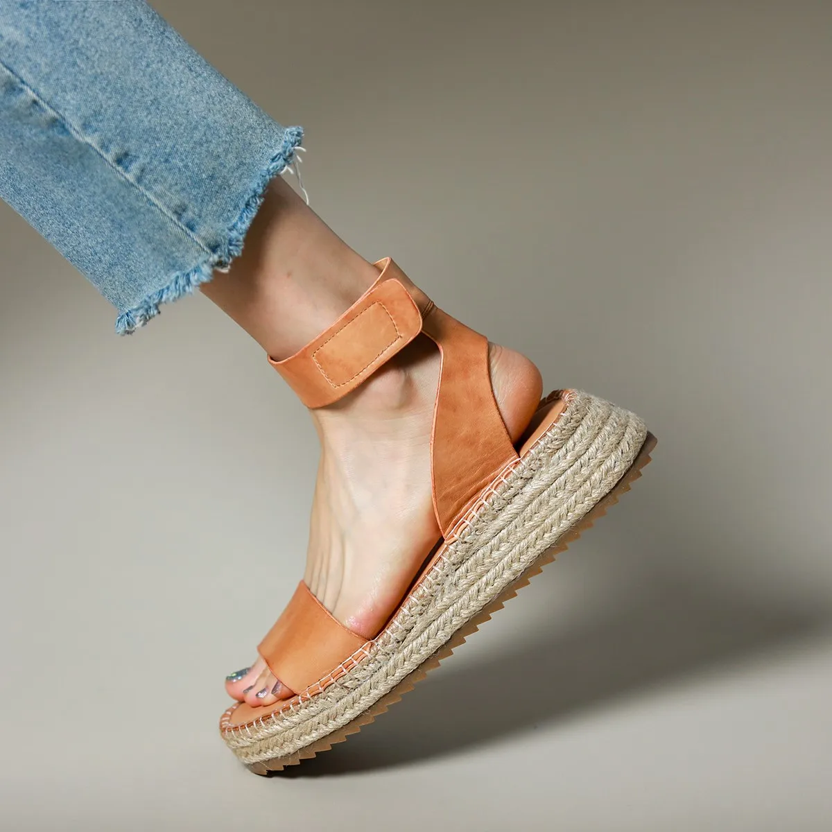 Classic Women's Leather Strap Sandals - Image 9