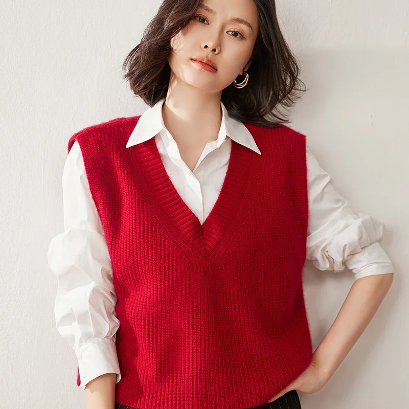 Elise Ribbed Cashmere Vest - Image 3
