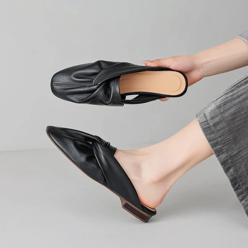 Elvara Clean Line Mule - Image 27