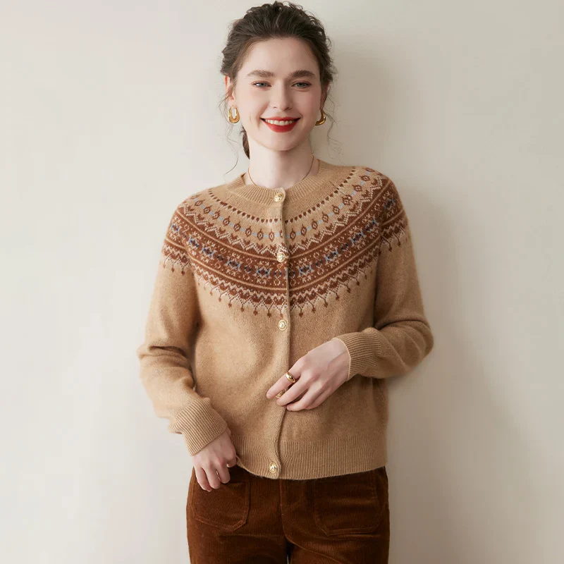 Faircrest Cashmere Cardigan - Image 4