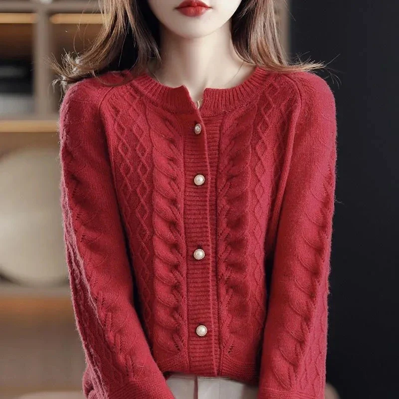 New London Pearl Button Cardigan - Image 14
