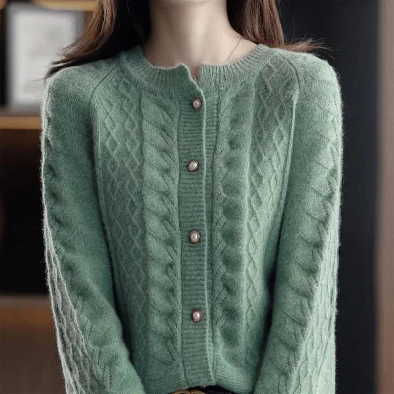 New London Pearl Button Cardigan - Image 21