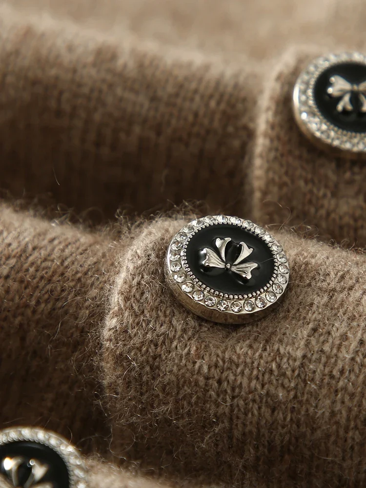 Heritage Cashmere Wrap - Image 43