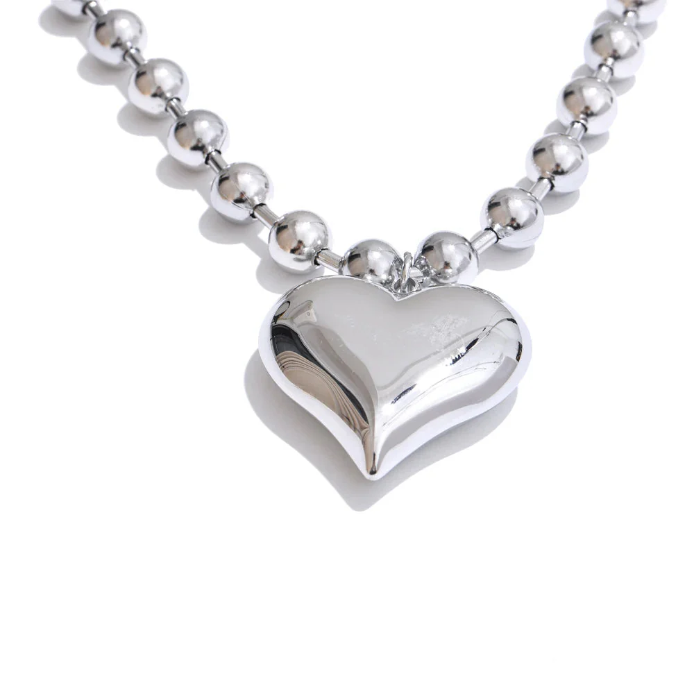 Liré Bold Star Beaded Necklace - Image 4