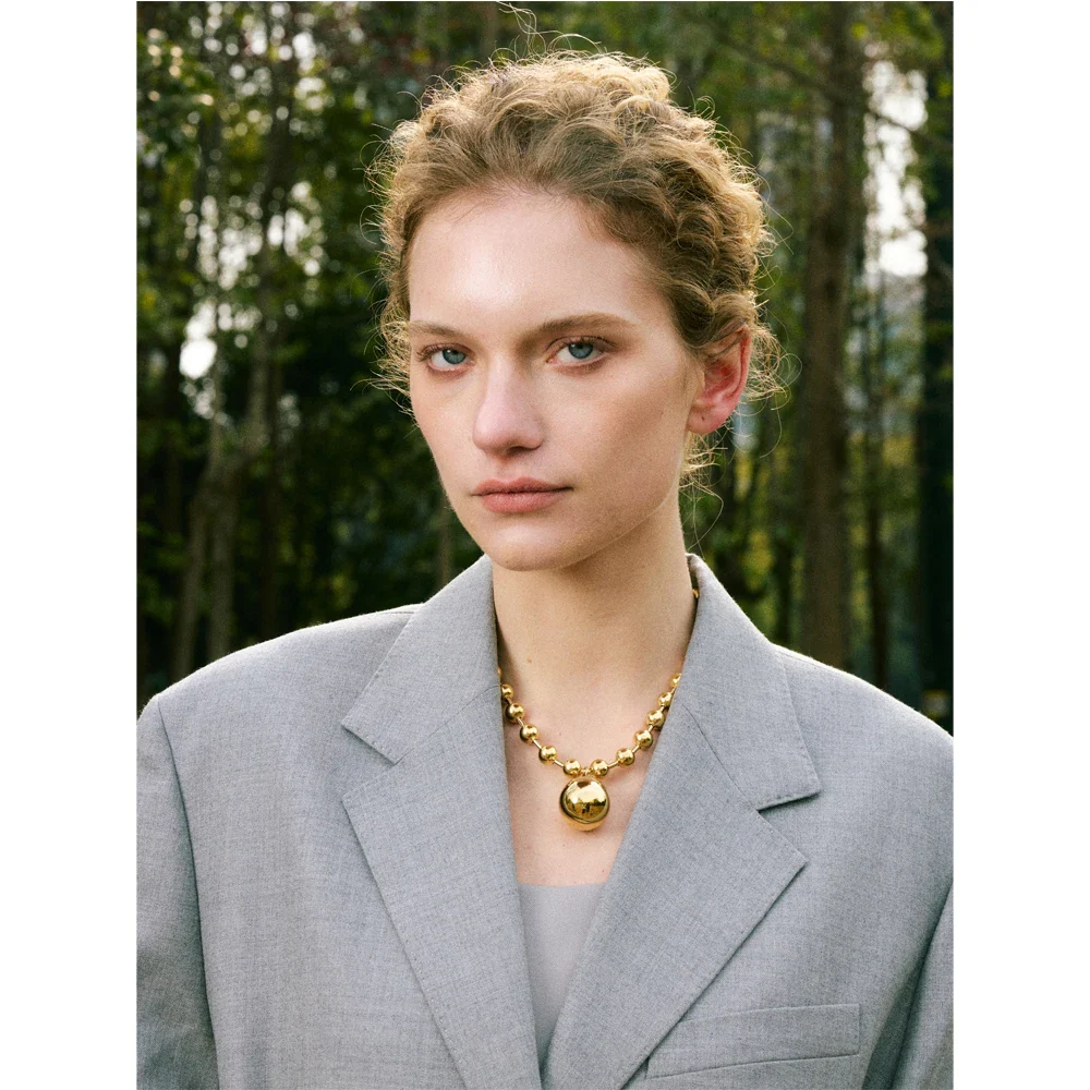Liré Bold Star Beaded Necklace - Image 8