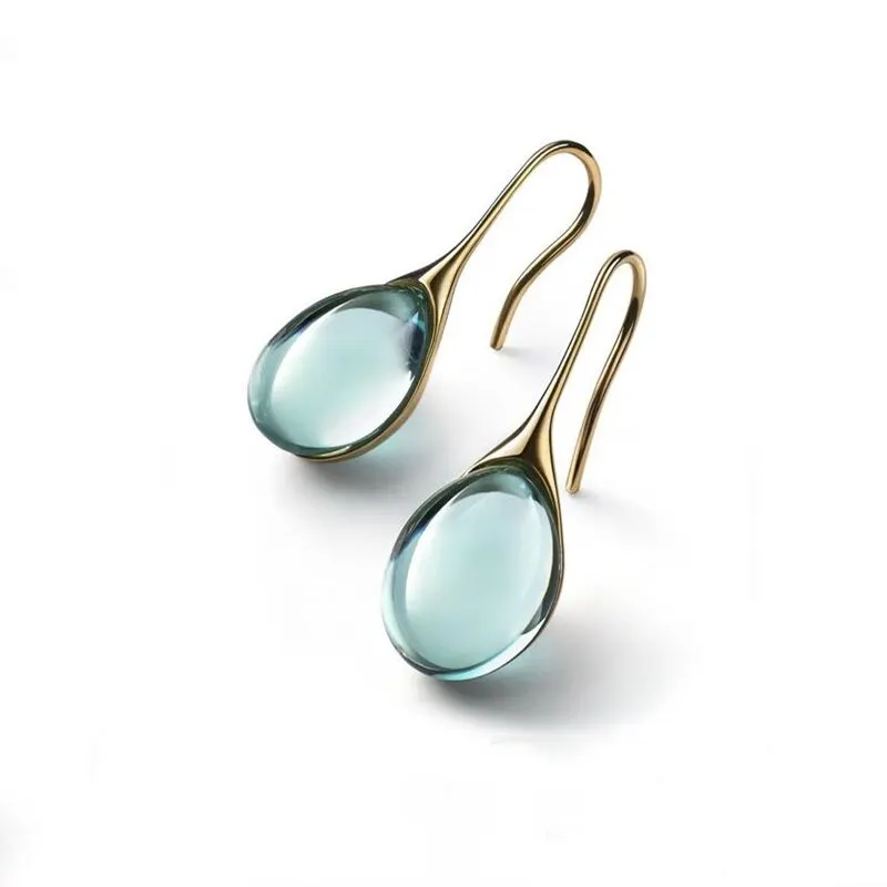 Lumière Drop Earrings - Image 9