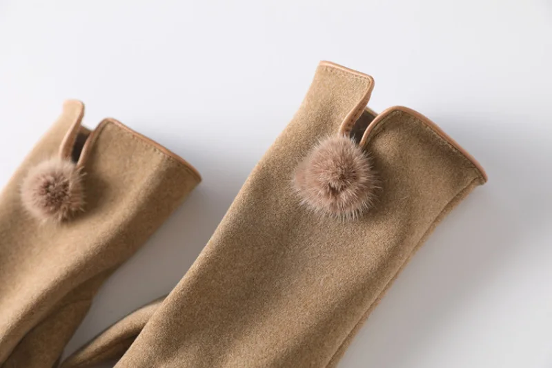 Luxe Touch Pom-Pom Gloves - Image 19