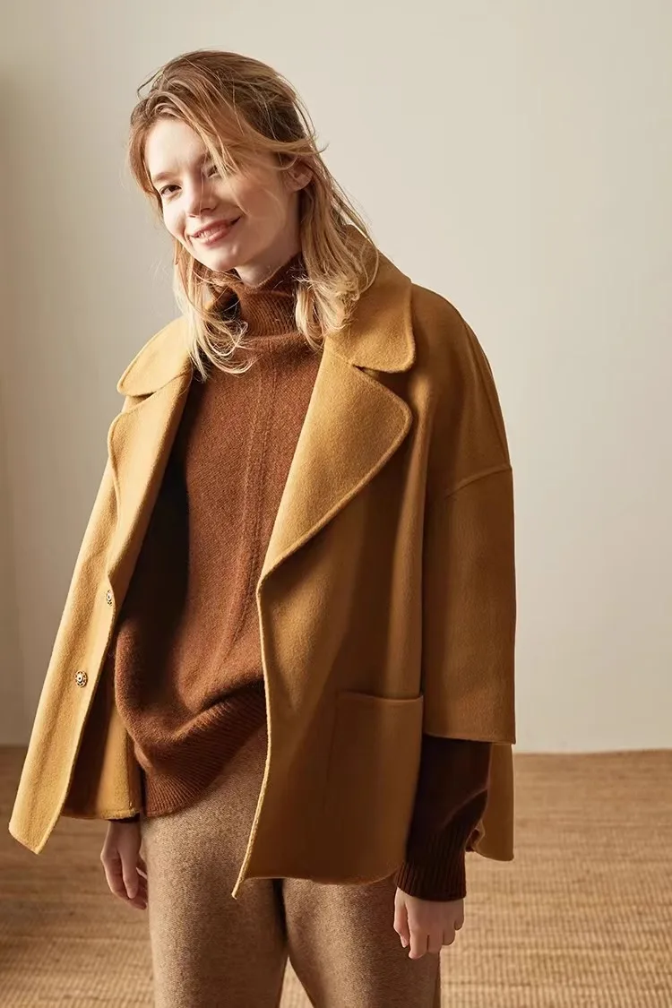 Montclair Cashmere Turtleneck - Image 15