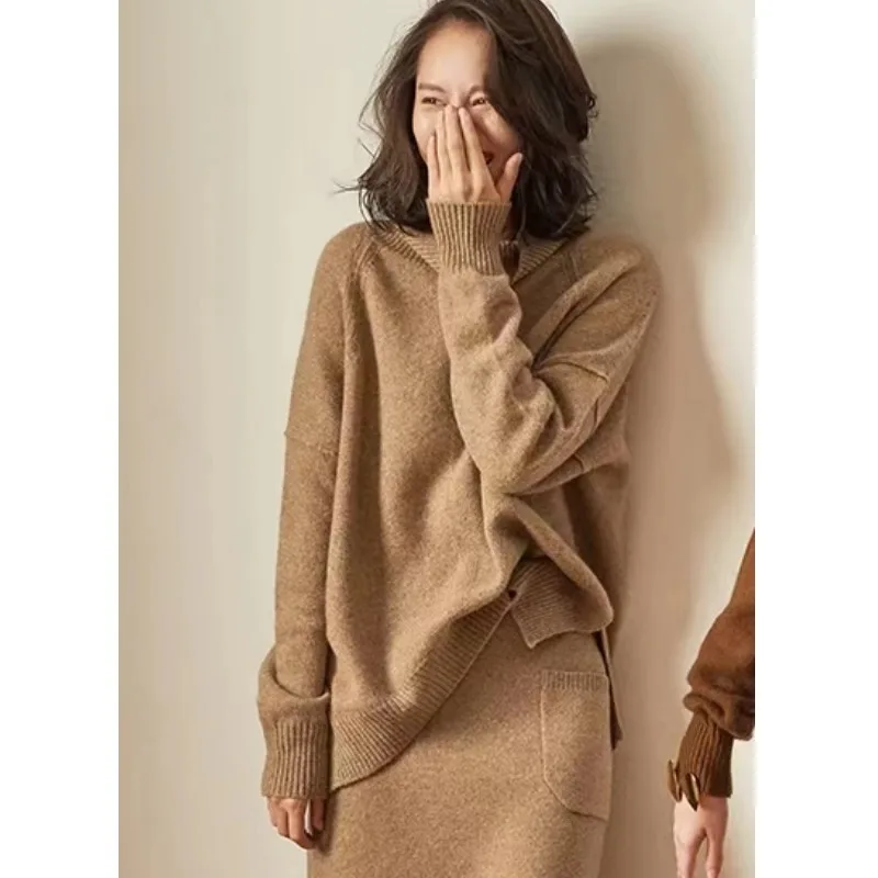 Montclair Cashmere Turtleneck - Image 5
