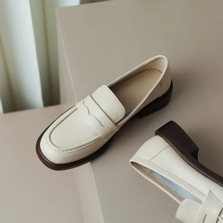 Roselle Heritage Loafer - Image 24