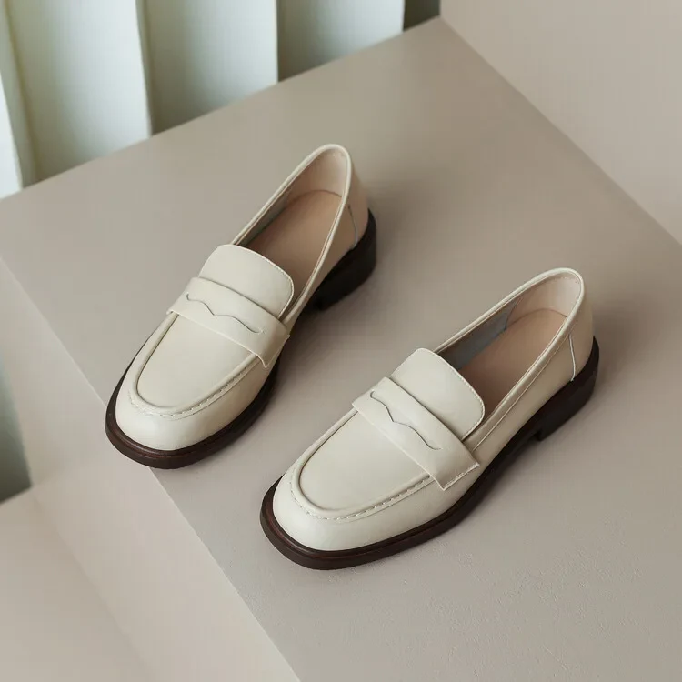 Roselle Heritage Loafer - Image 25