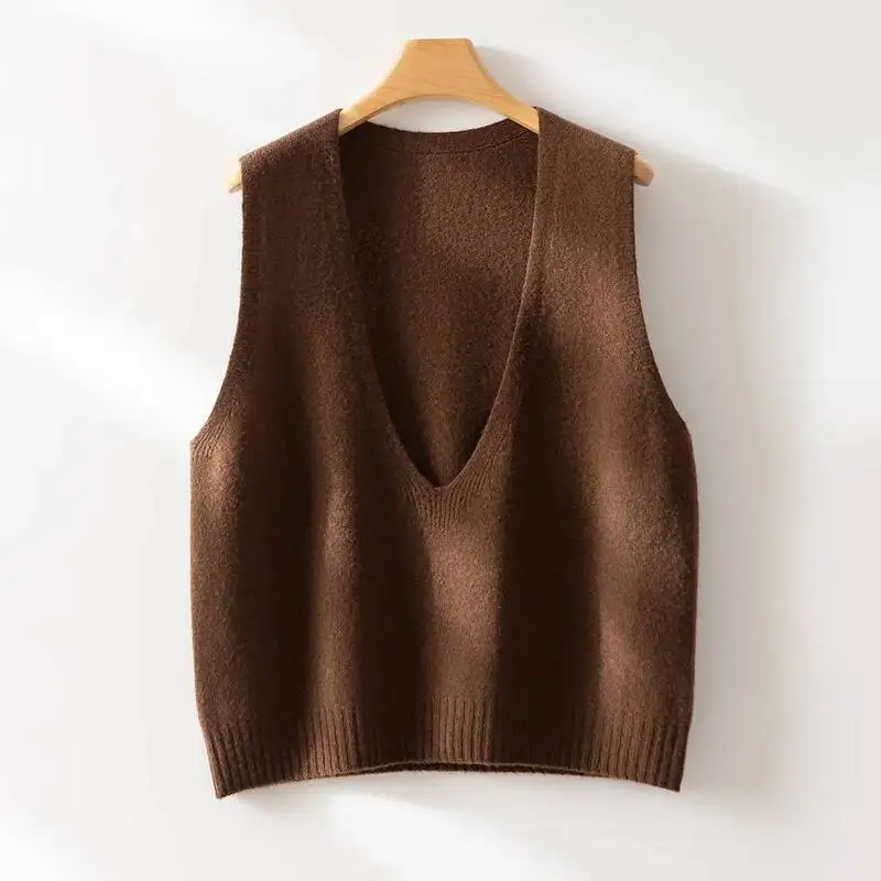 Rowan Deep-V Wool Vest - Image 17