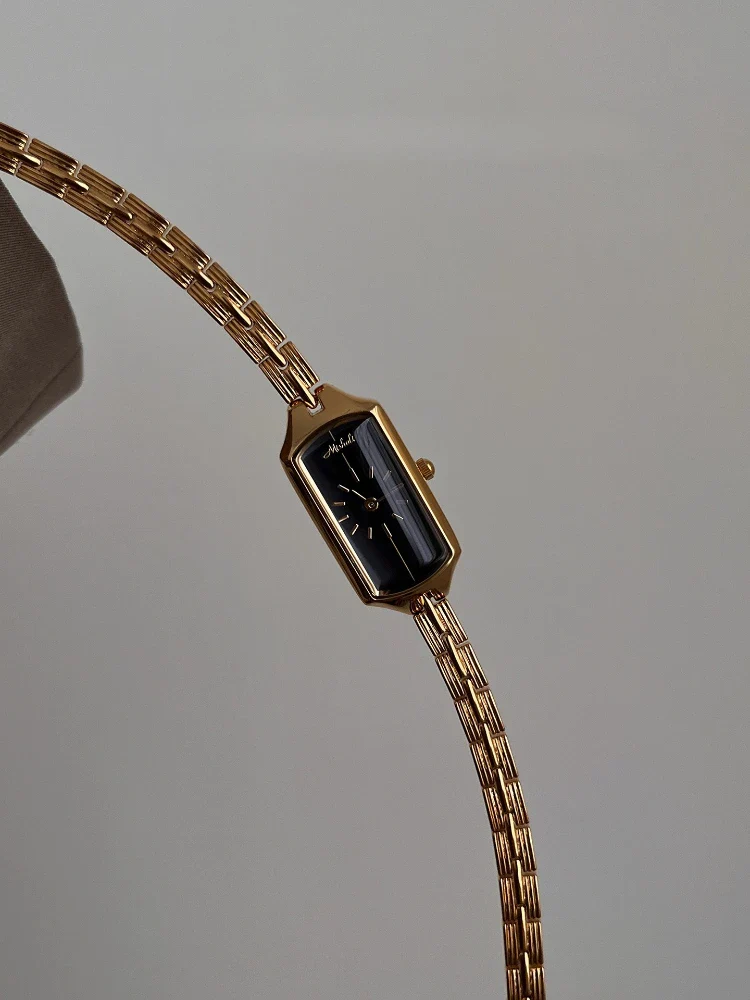 Solenne Gold Link Watch - Image 9