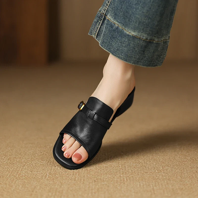 The Buckle Leather Slide - Image 11