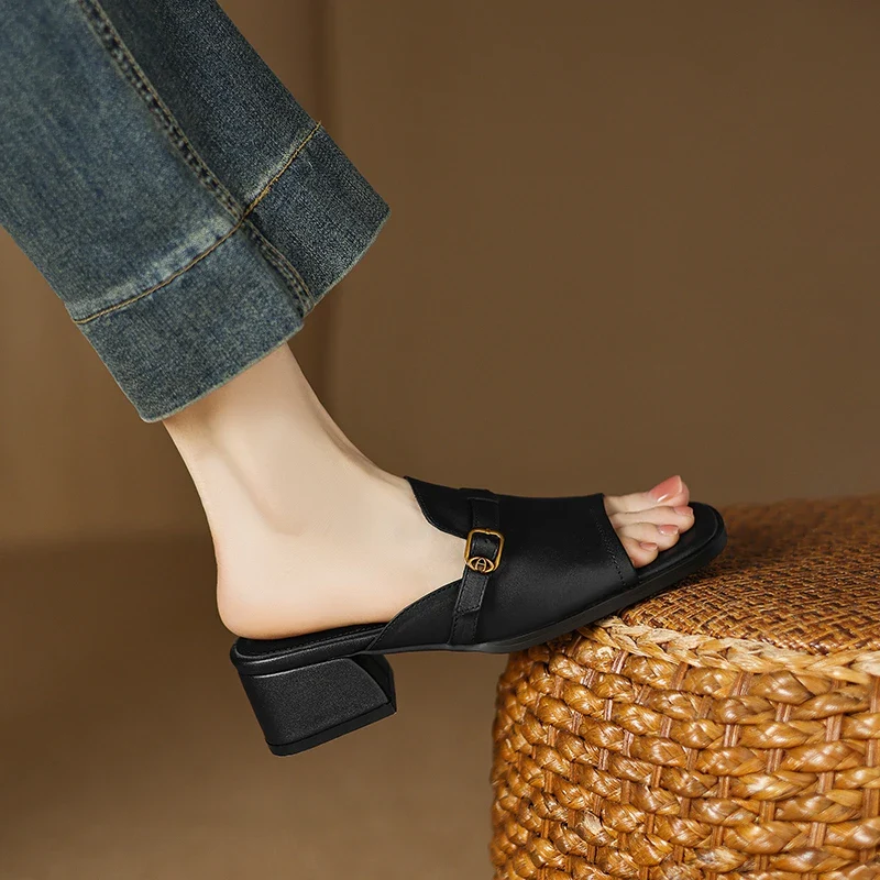 The Buckle Leather Slide - Image 13