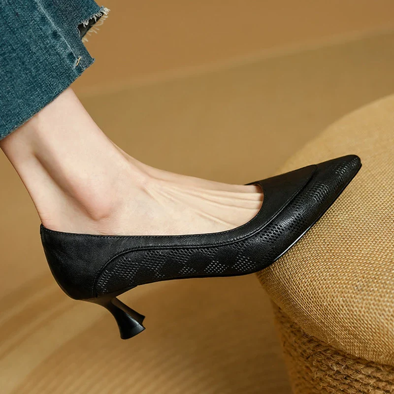 The Cognac Leather Kitten Heel Pump - Image 4