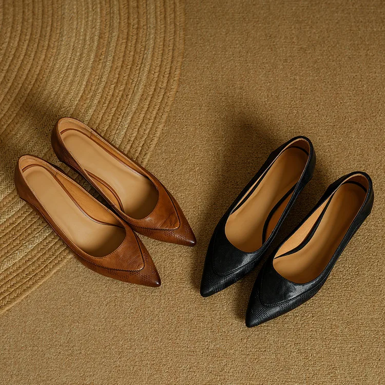 The Cognac Leather Kitten Heel Pump - Image 8
