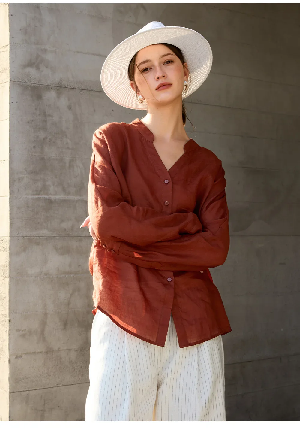 The Collarless Linen V-Neck Shirt - Image 23