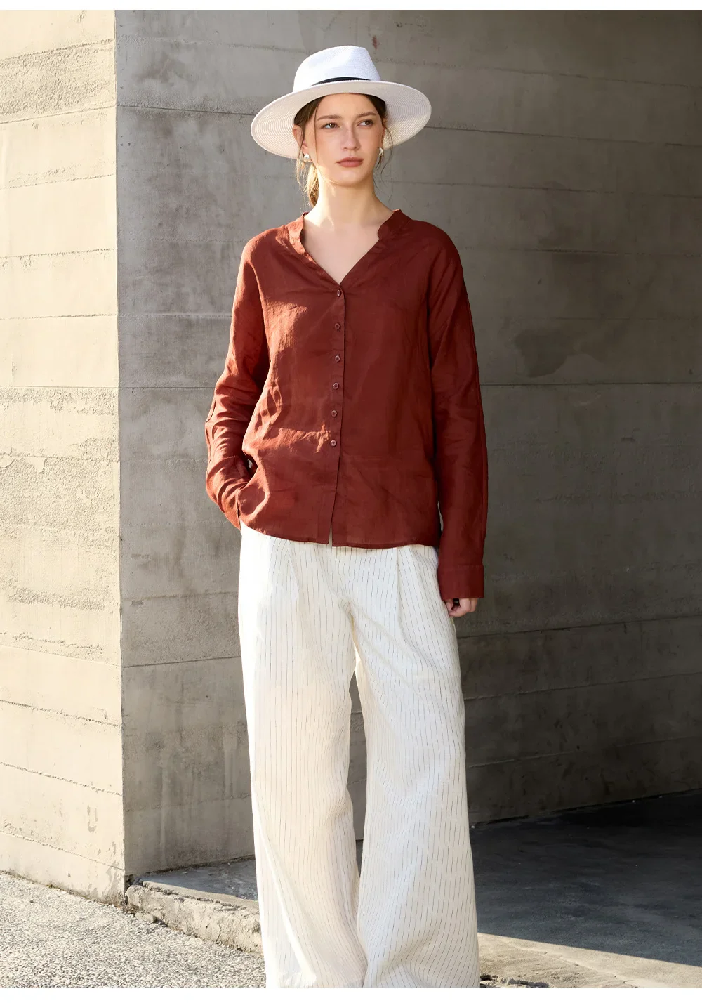 The Collarless Linen V-Neck Shirt - Image 24