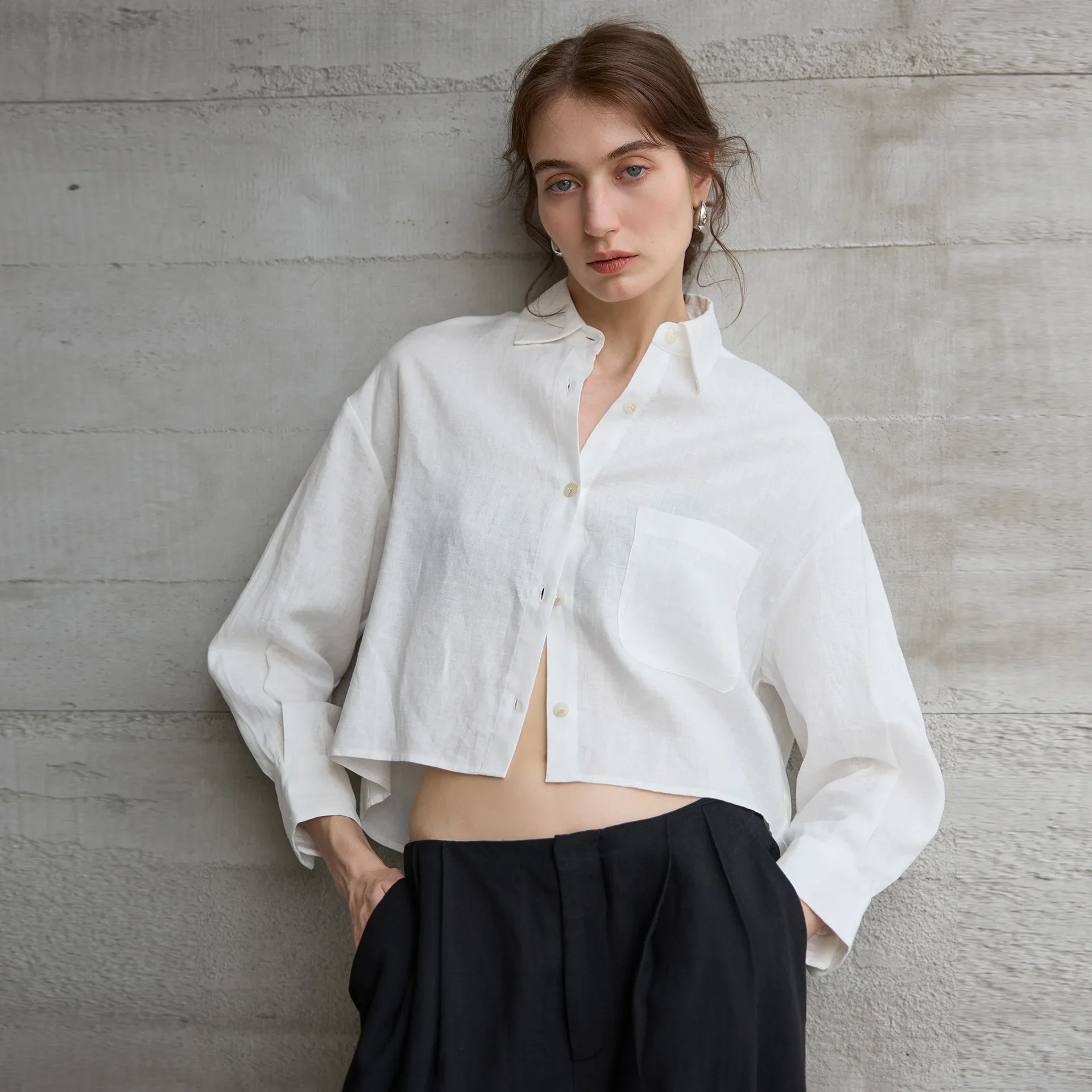 The Cropped Linen Overshirt - Image 2