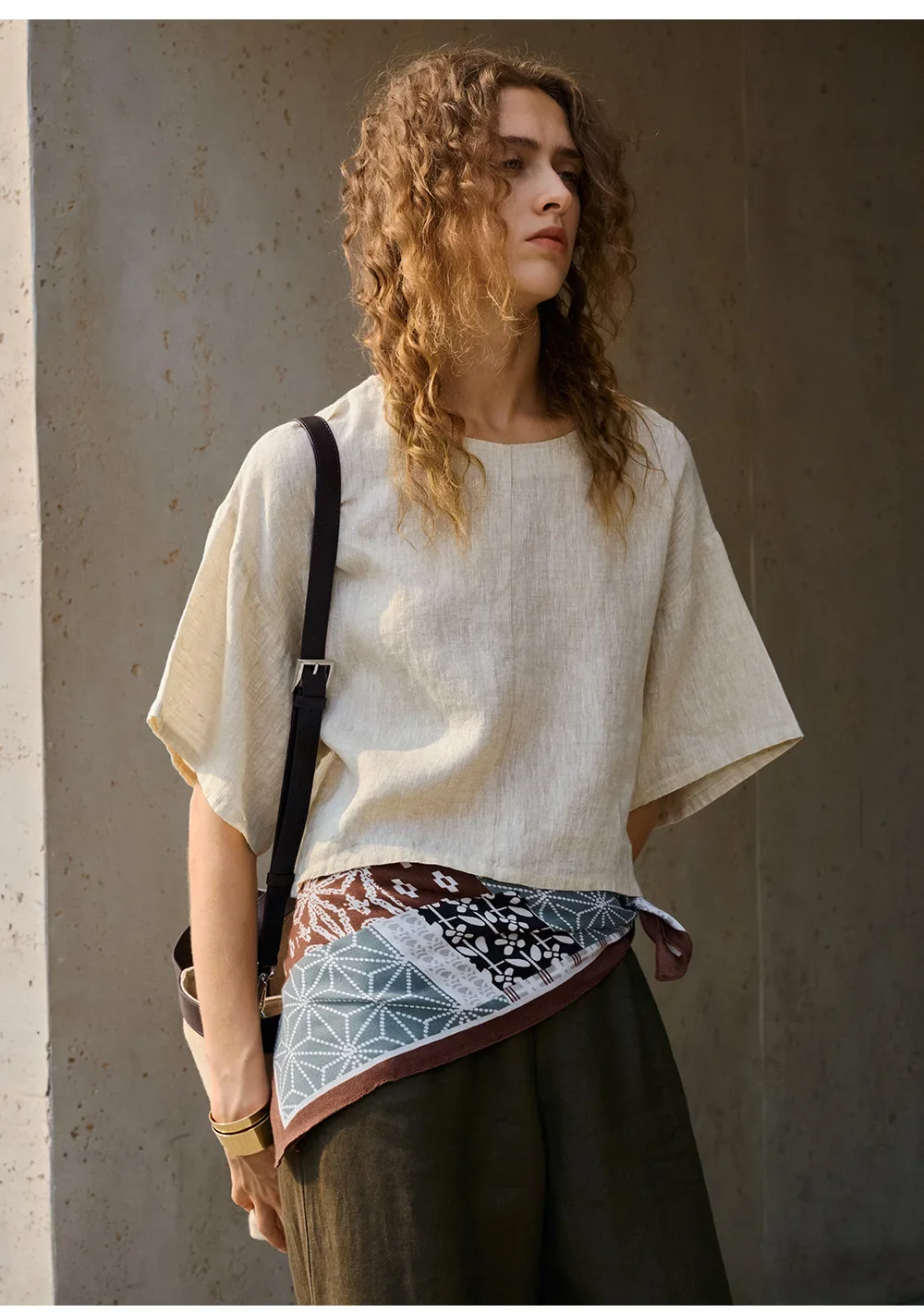 The Flared Sleeve Linen Pullover - Image 13