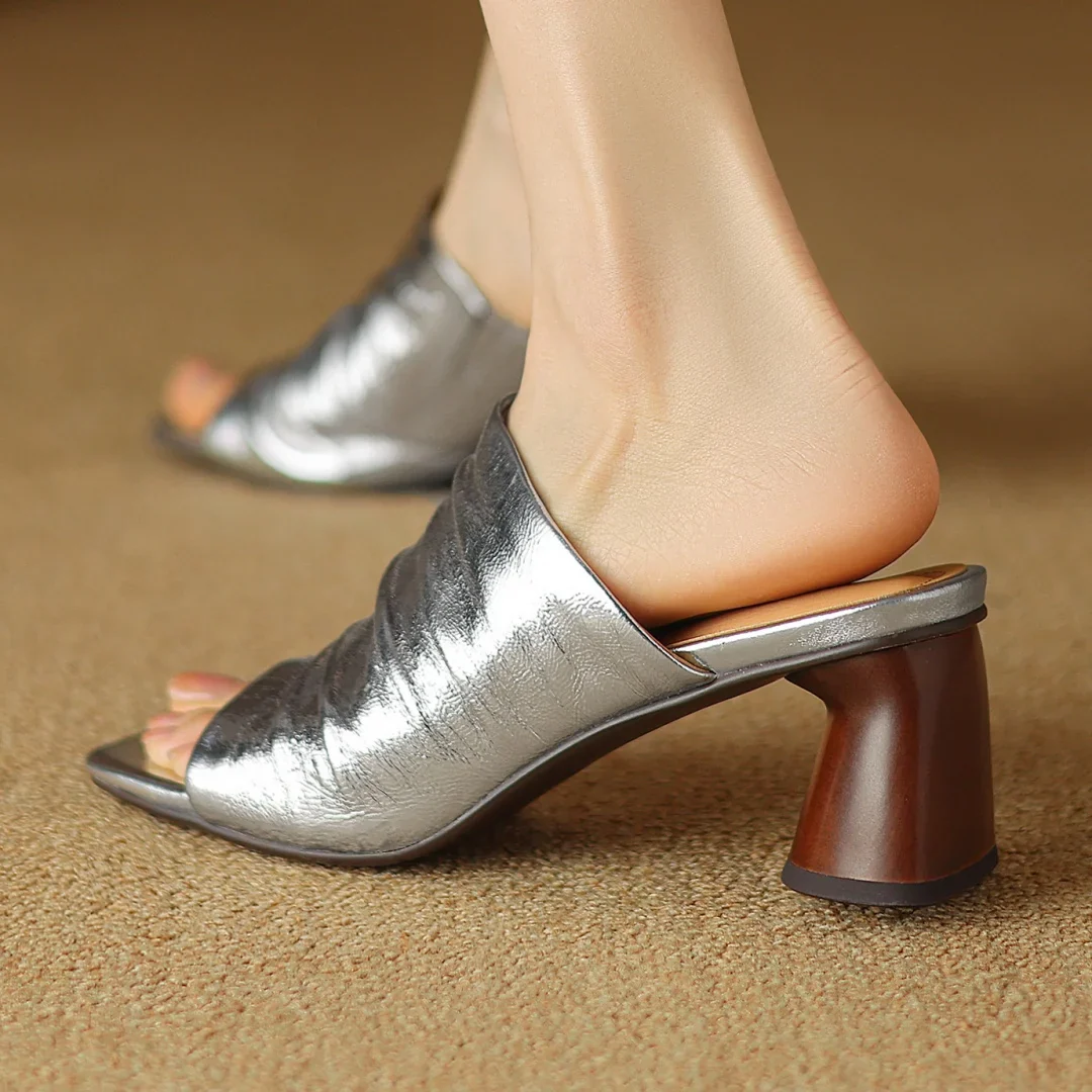 The Ruched Leather Block Heel Mule - Image 16