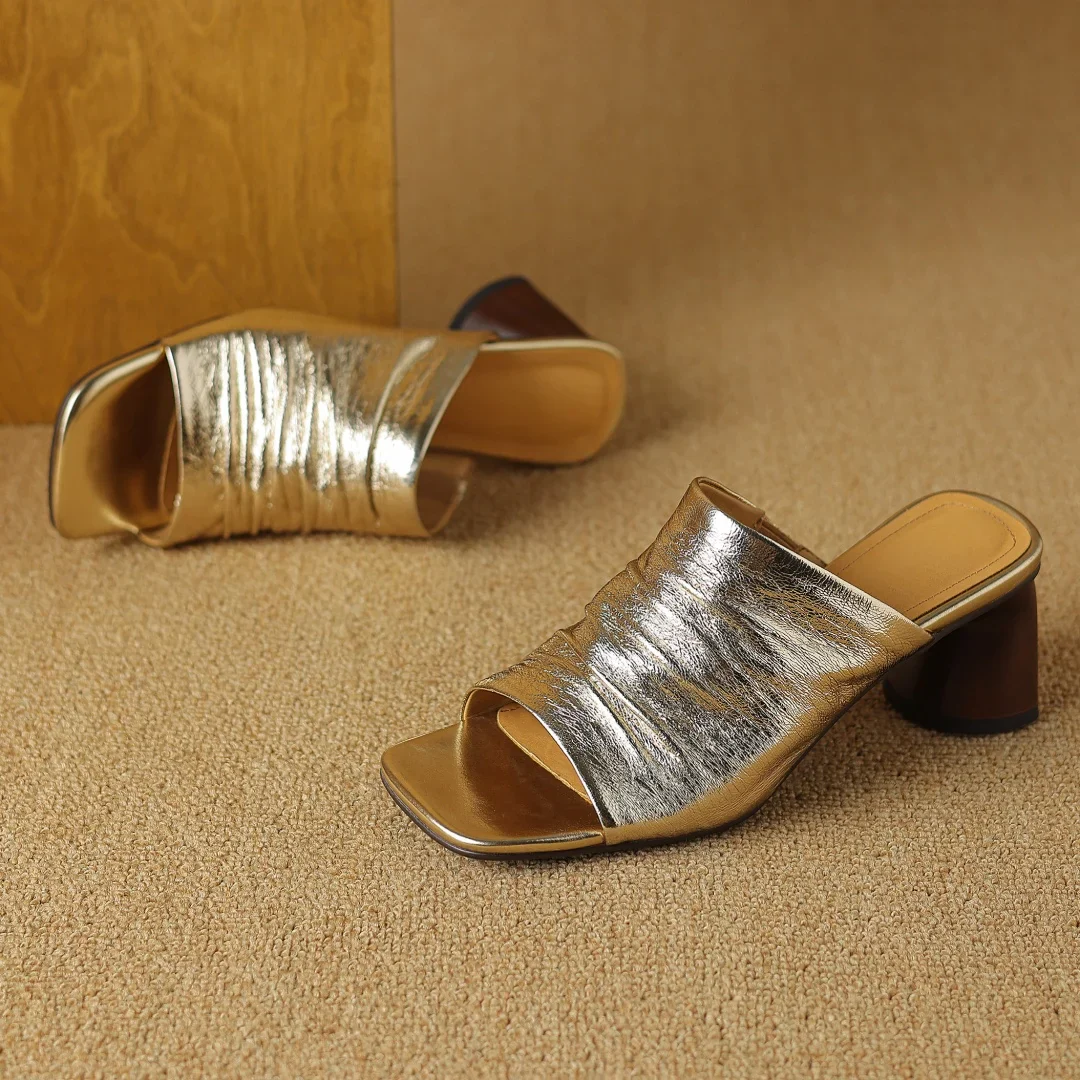 The Ruched Leather Block Heel Mule - Image 7
