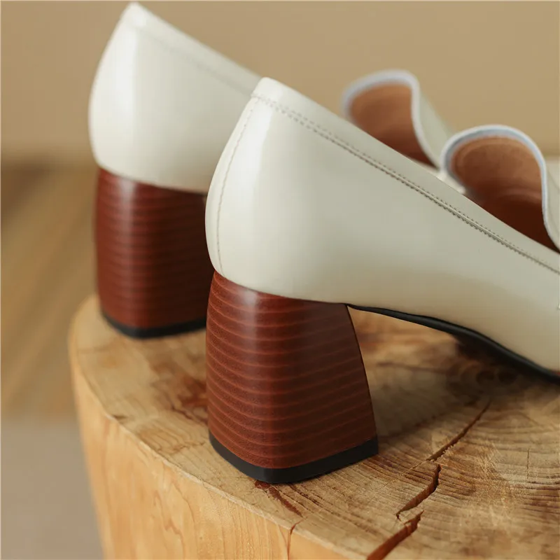 The Square Toe Leather Block Heel Pump - Image 8