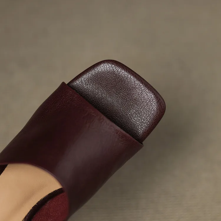 The Wide Strap Leather Flat Slide - Image 10