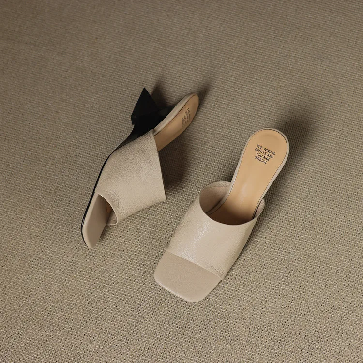The Wide Strap Leather Flat Slide - Image 18