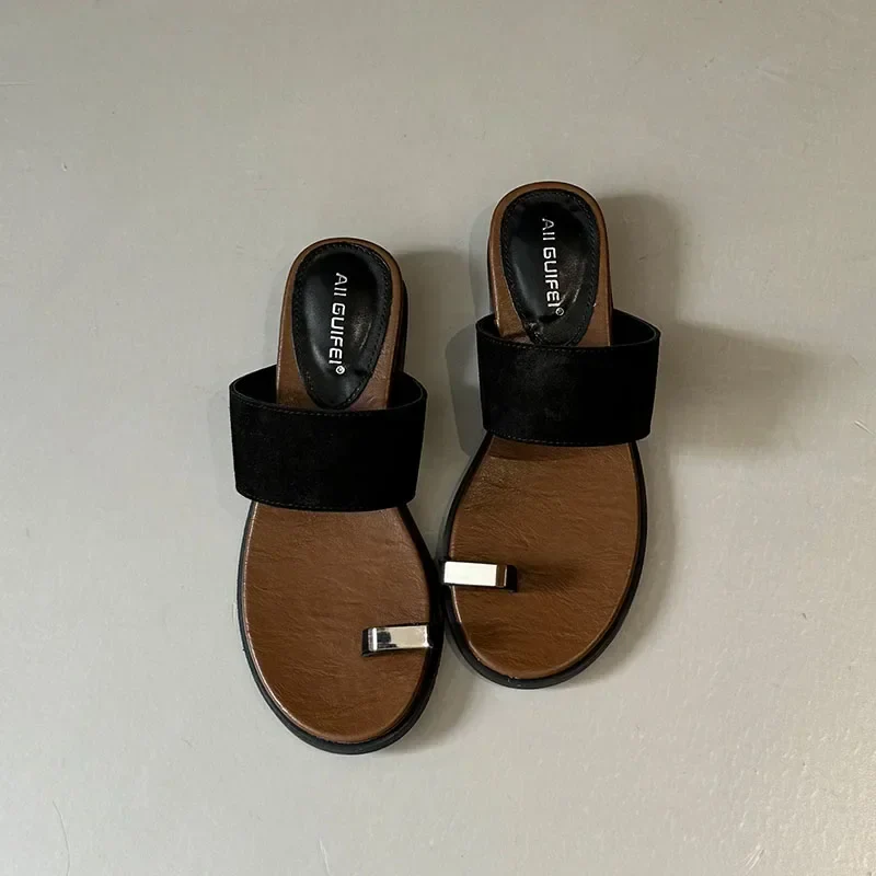The Wide Strap Suede Toe Ring Slide - Image 10