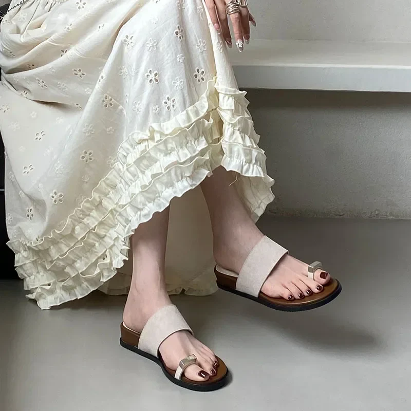 The Wide Strap Suede Toe Ring Slide - Image 11