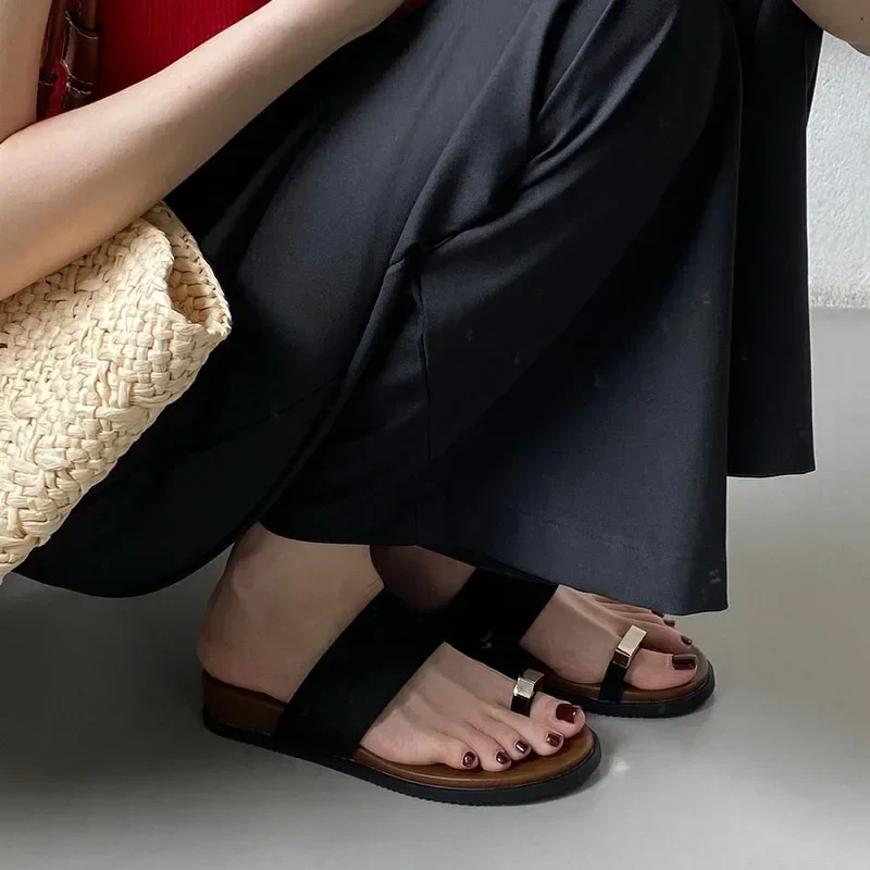 The Wide Strap Suede Toe Ring Slide - Image 13