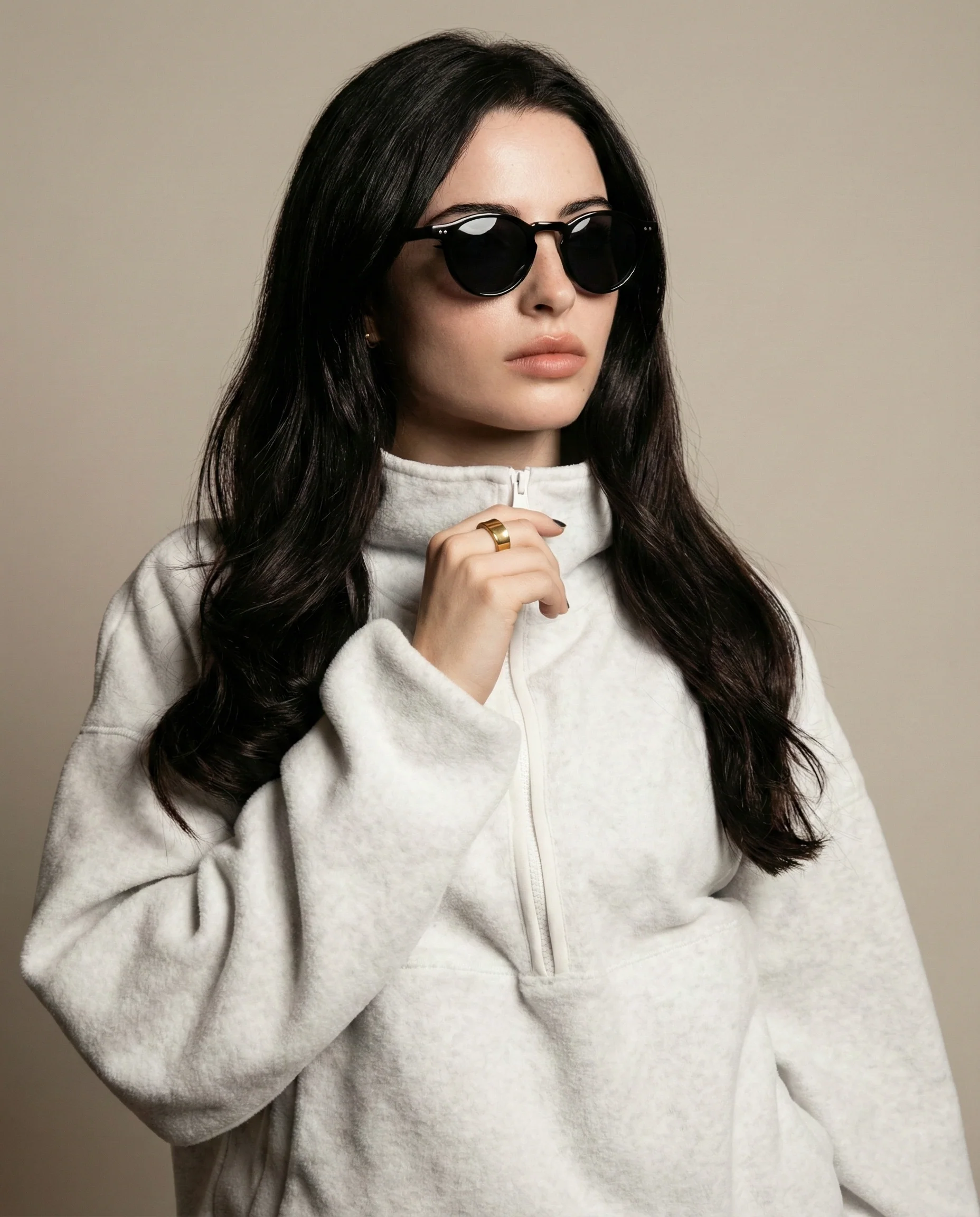 Valencia California Heart Sunglasses - Image 10