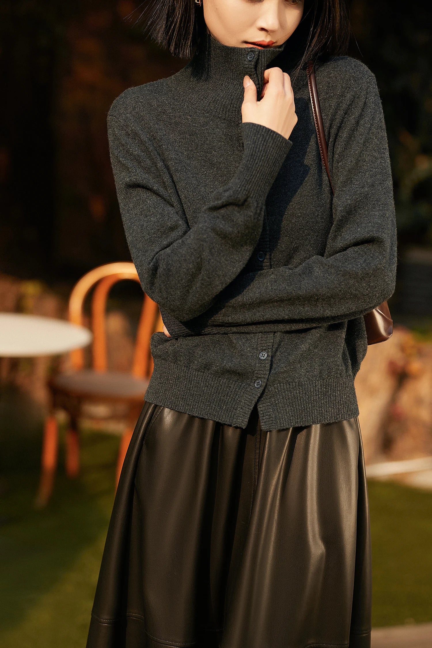 Vercelli Cashmere Button Sweater - Image 10