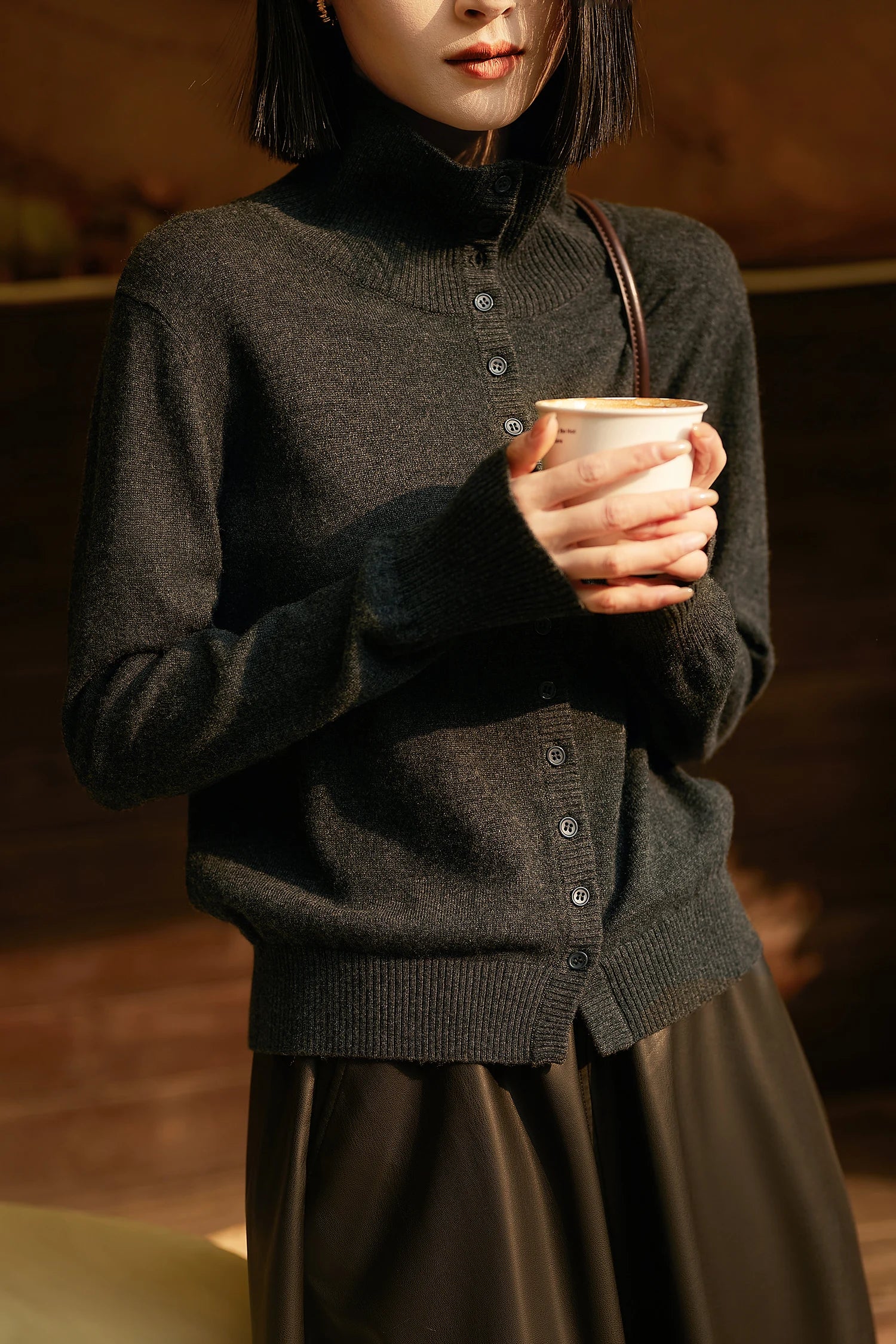 Vercelli Cashmere Button Sweater - Image 11