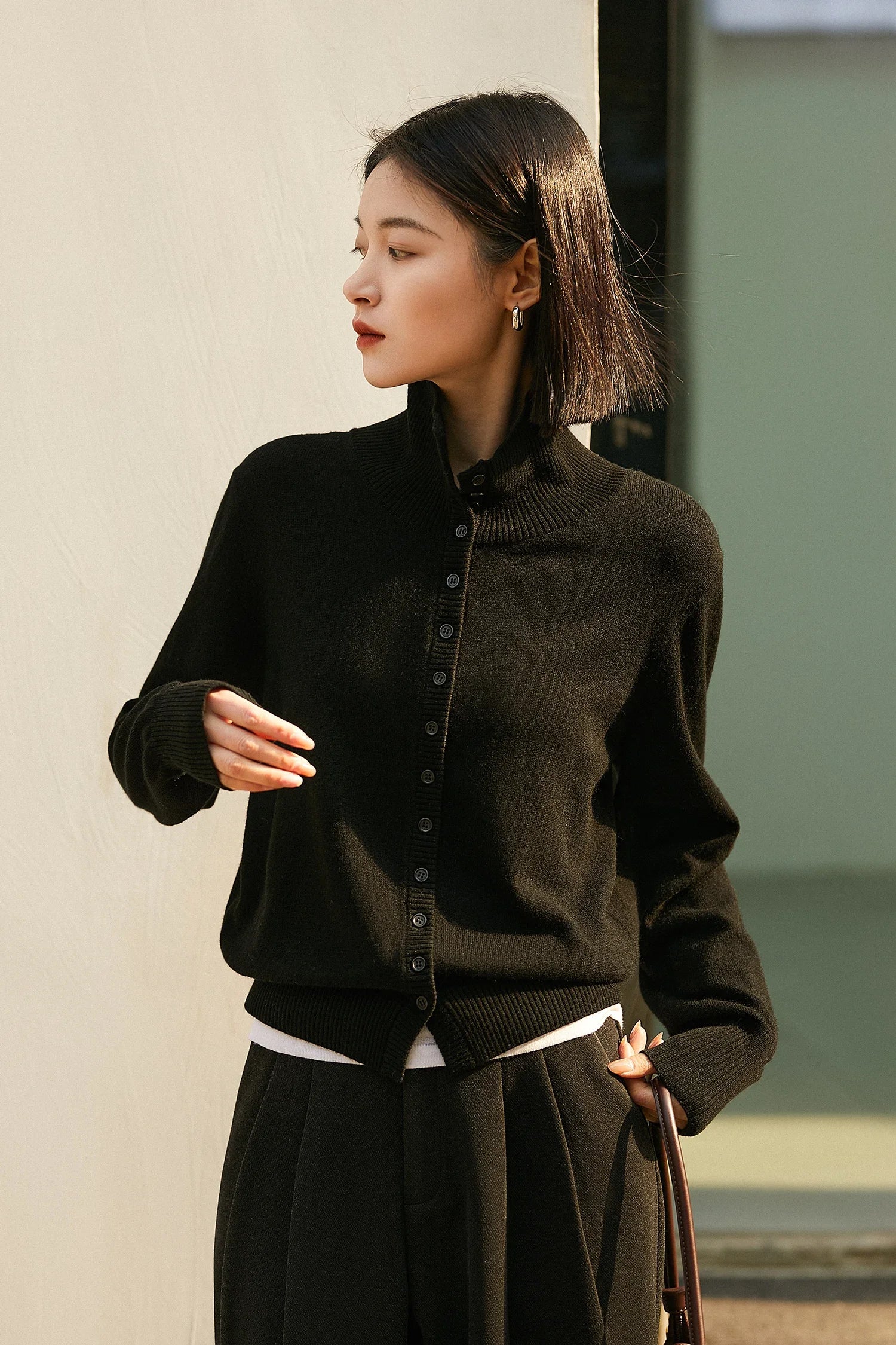 Vercelli Cashmere Button Sweater - Image 3