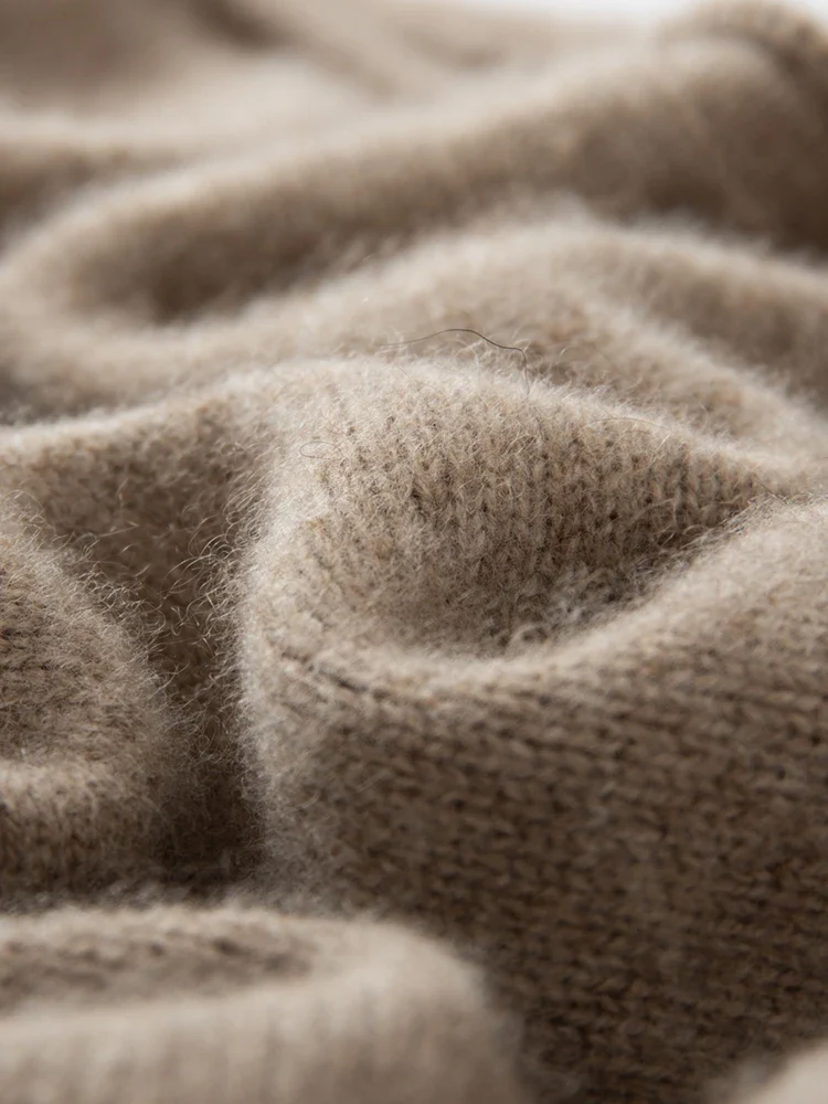 Verona Cashmere Vest - Image 10