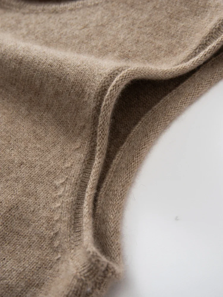 Verona Cashmere Vest - Image 8