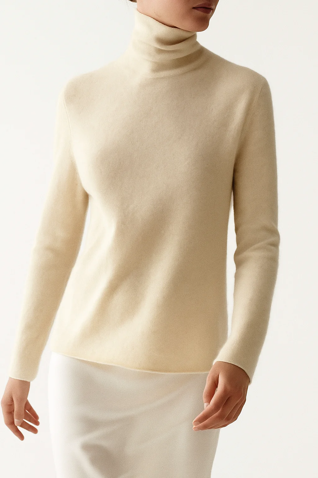 Victoria Mot'e Cashmere Turtleneck - Image 20