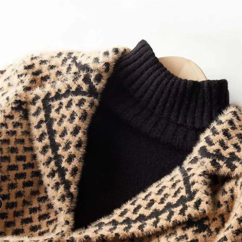 Vionne Houndstooth Knit Jacket - Image 13