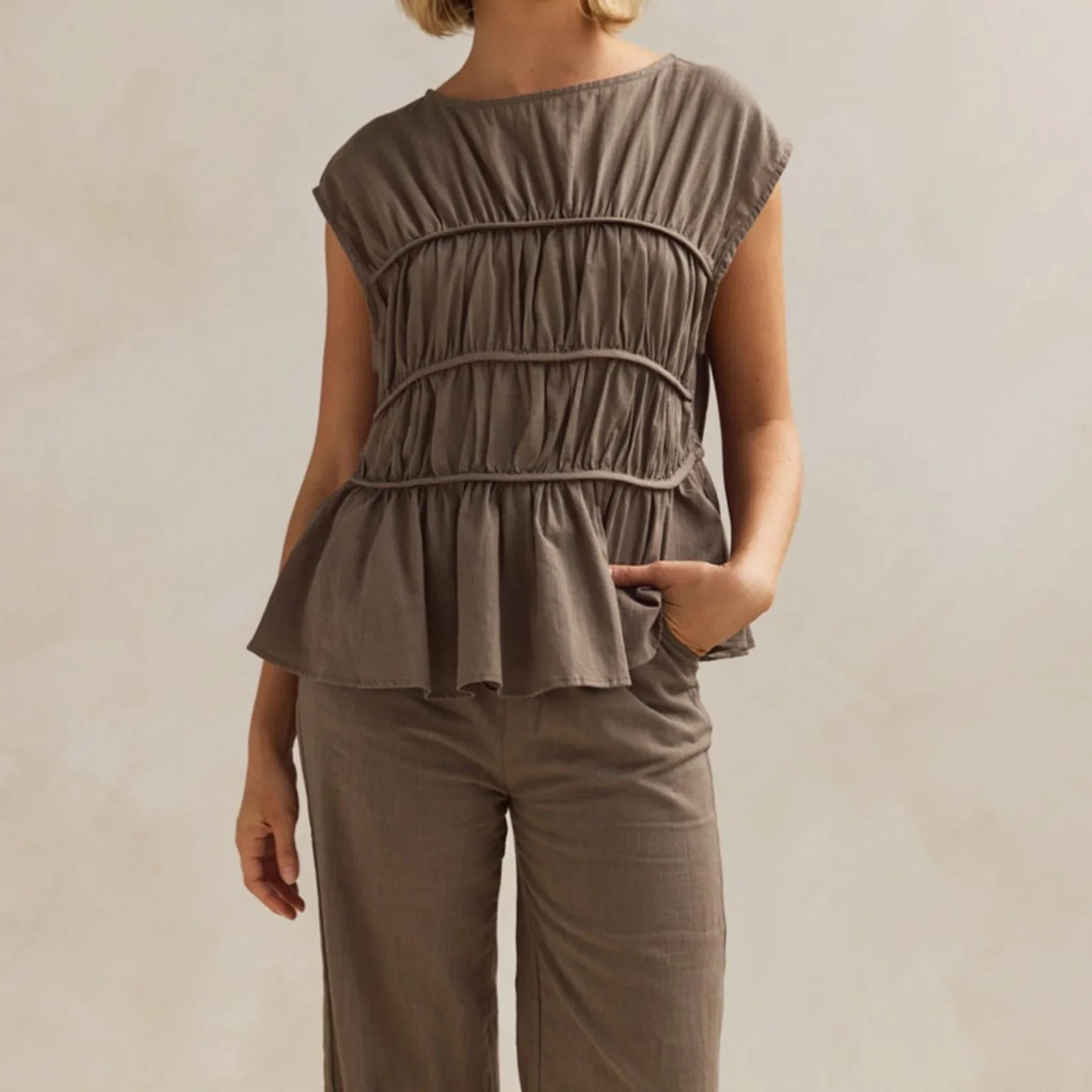 Women’s Ruched Cap Sleeve Peplum Top