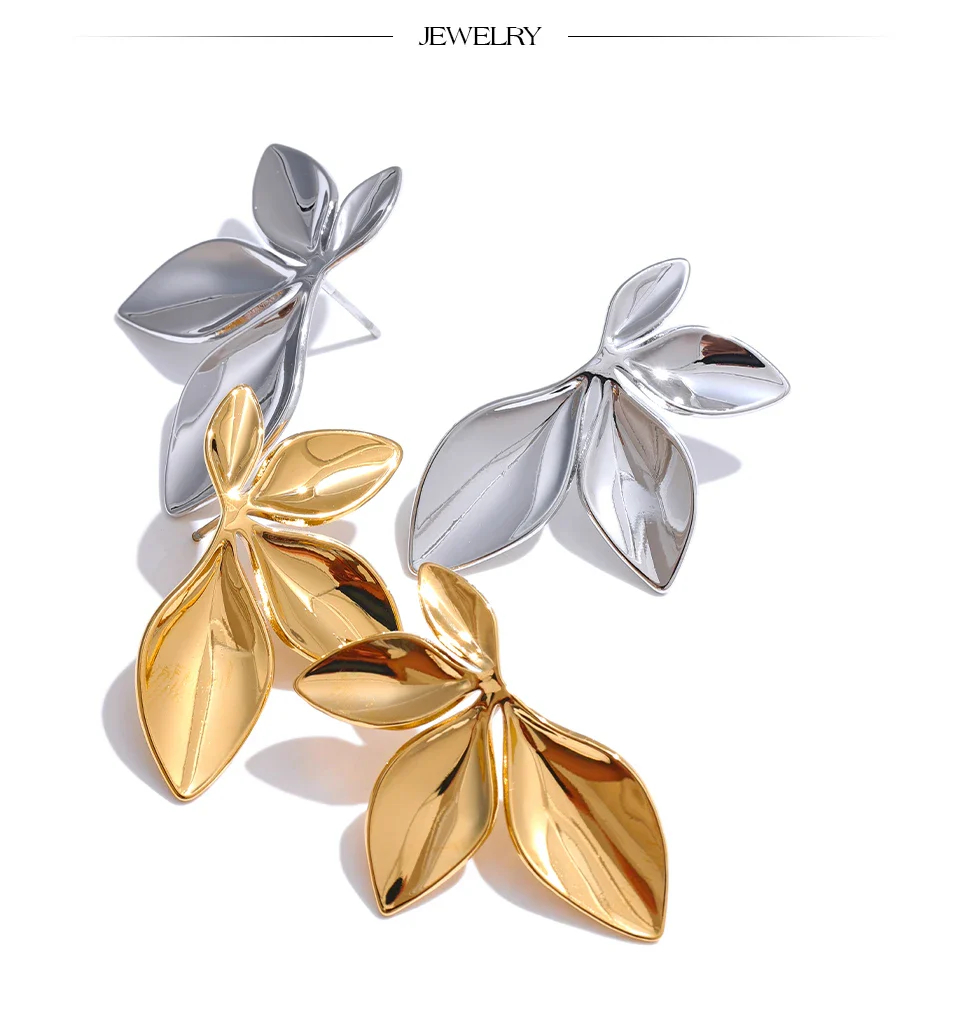 Marais Golden Leaf Stud Earrings High Shine - Image 4